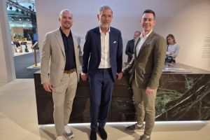 Vor der St-One in Aurora: Kevin Barth, Johannes Artmayr, Benjamin Hartl